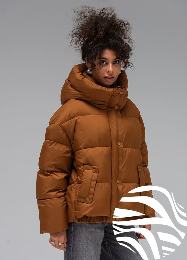 Жіночий зимовий пуховик Oversize з капюшоном і біопухом Viva Wear 056 &ndash; тепла коротка зимова куртка до &ndash;25&deg;C, Коричневий, L